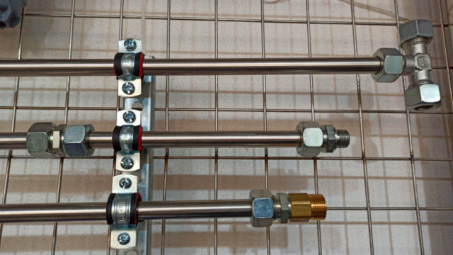 Соединитель трубы высокого давления для сопряжения с АВД 15 мм (цанговый)