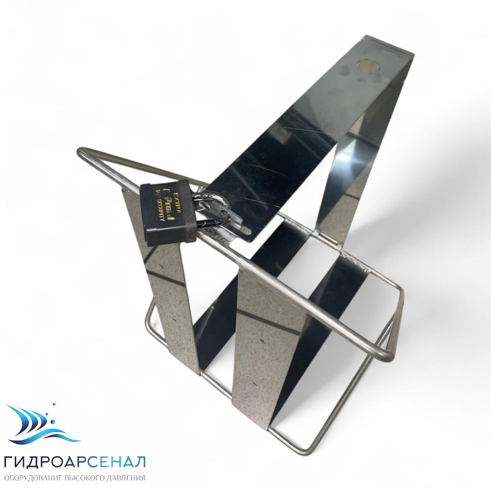 Держатель канистры 20 л (под замок) — изображение 6